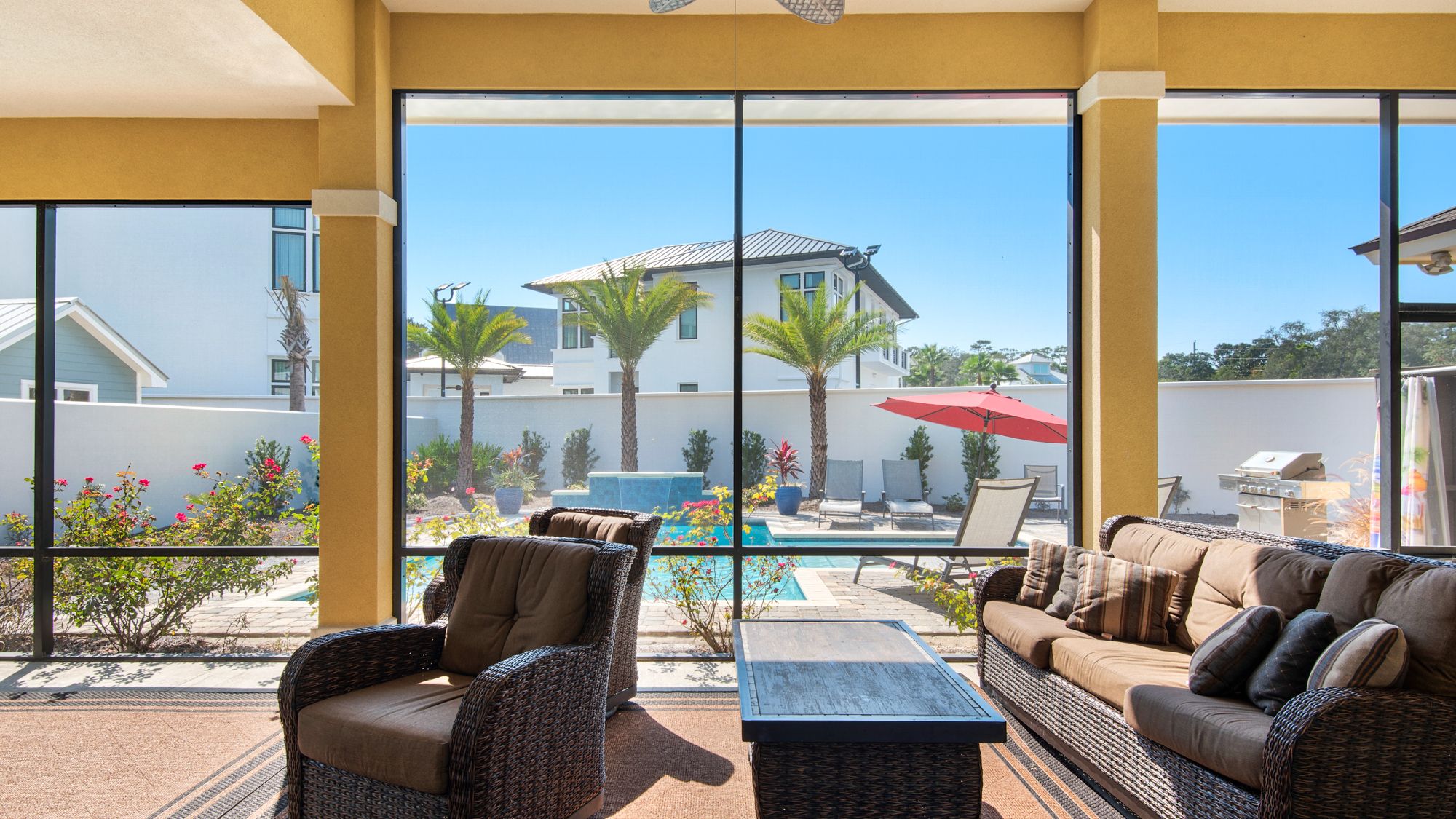 Coastal Living Screened-in patio 