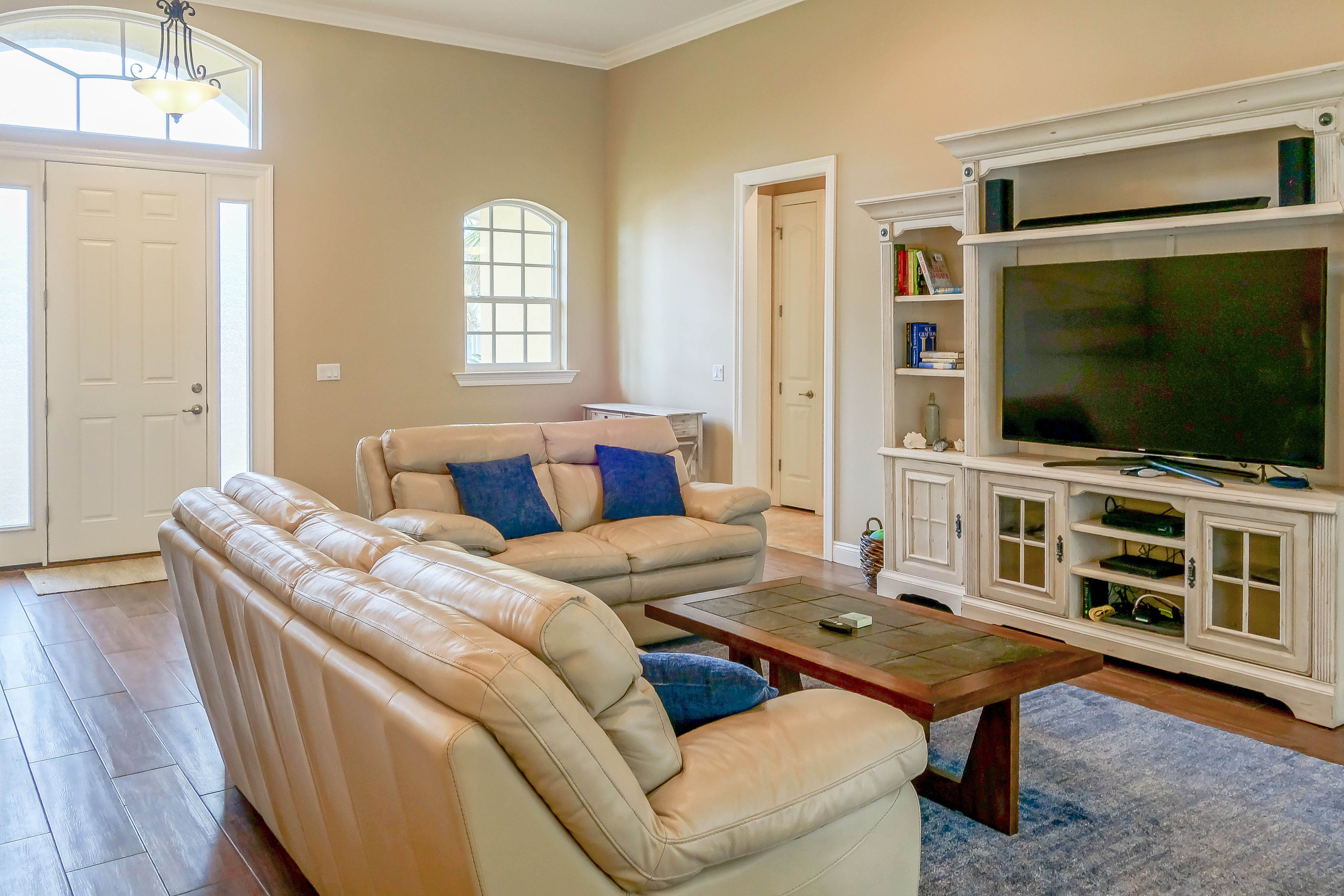 Costal Living, Living area