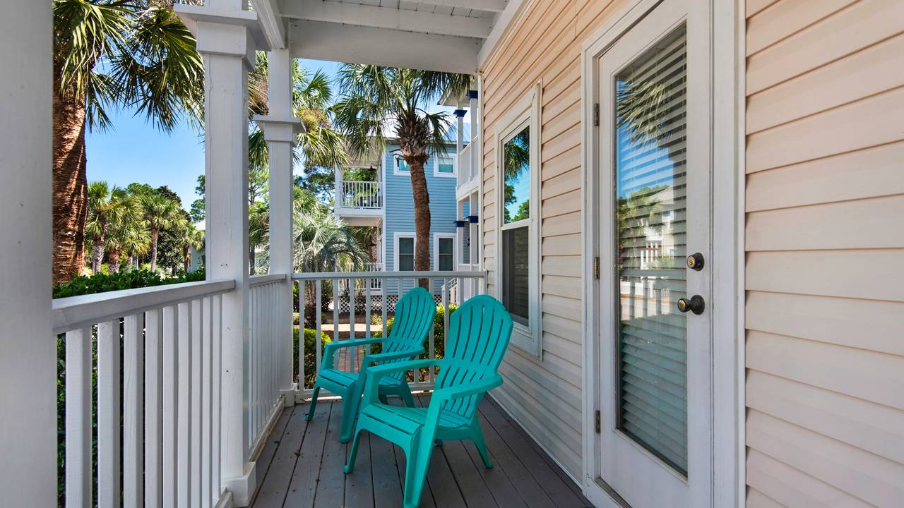 Breakaway Deck Area Breakaway Deck Area