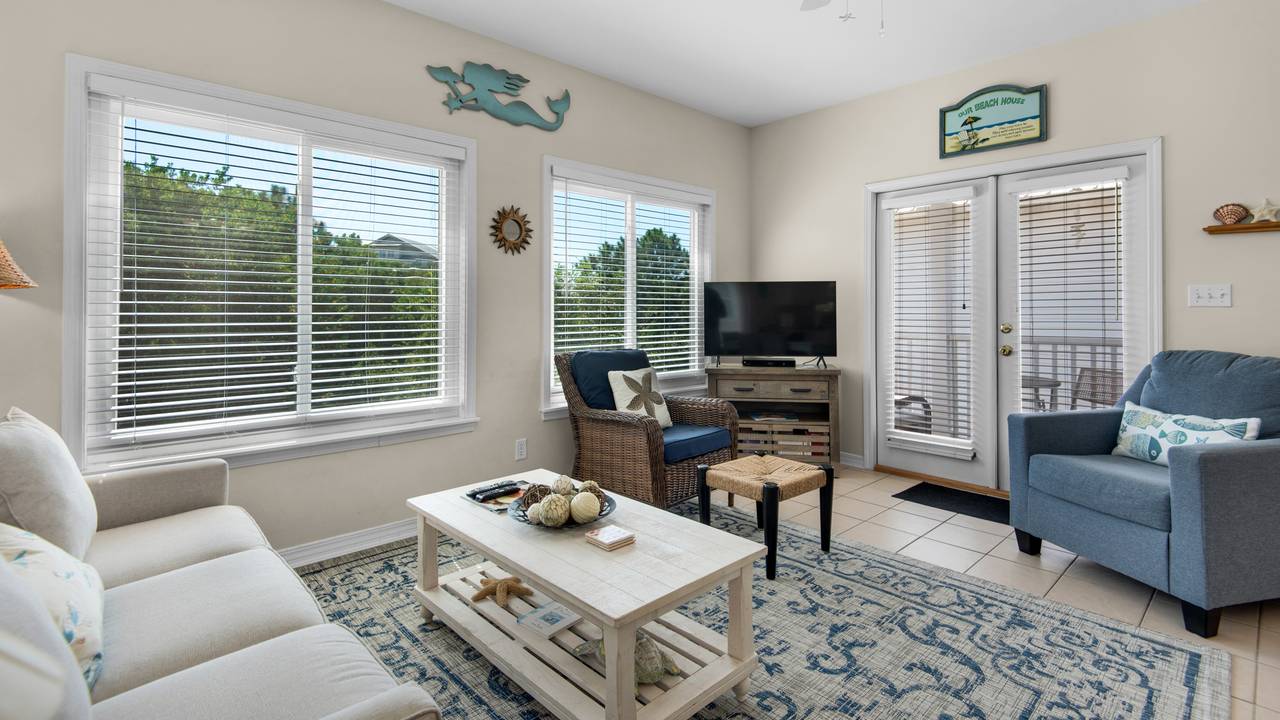 Breakaway Living Area Breakaway Living Area