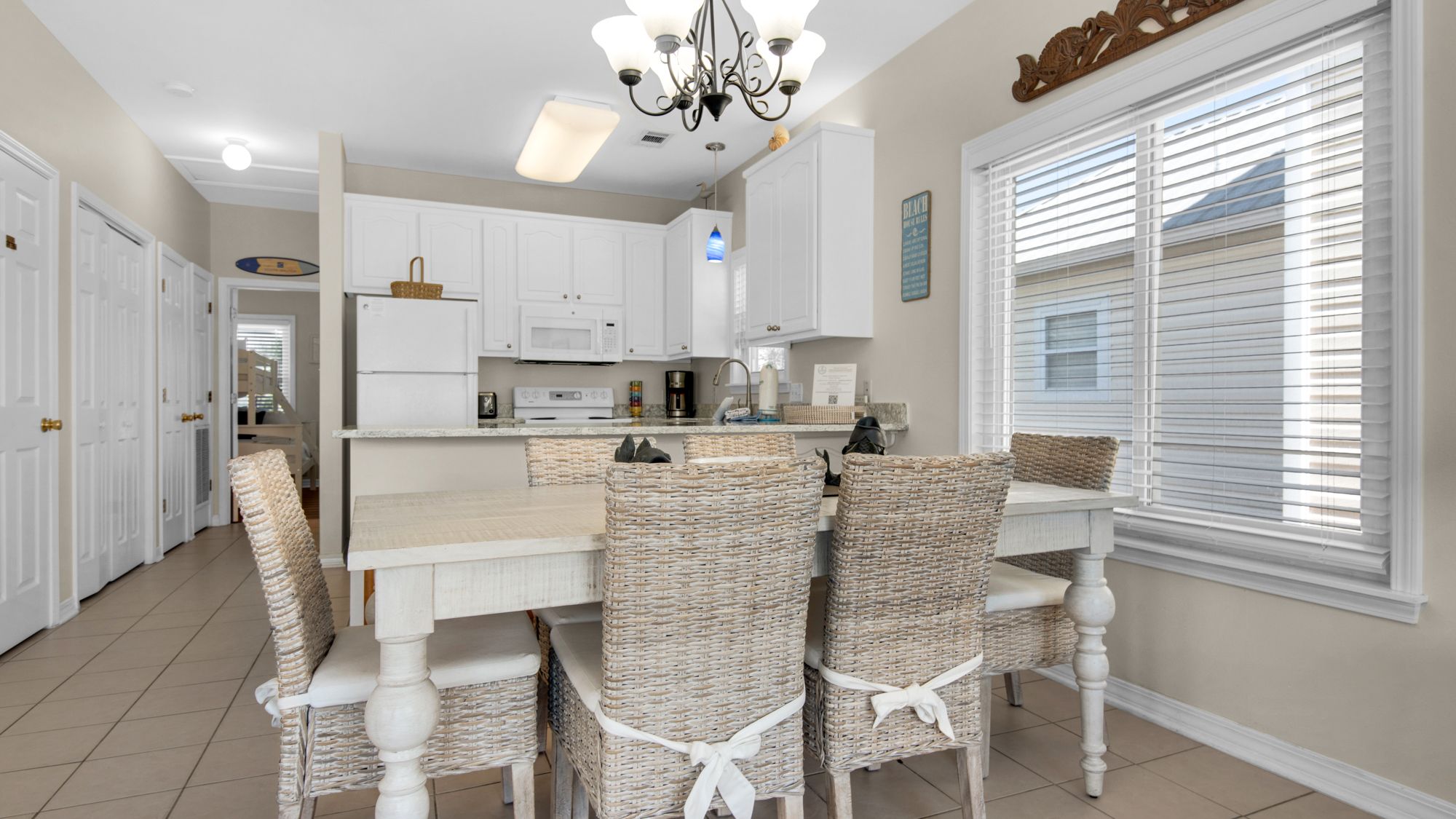 Breakaway Dining Area