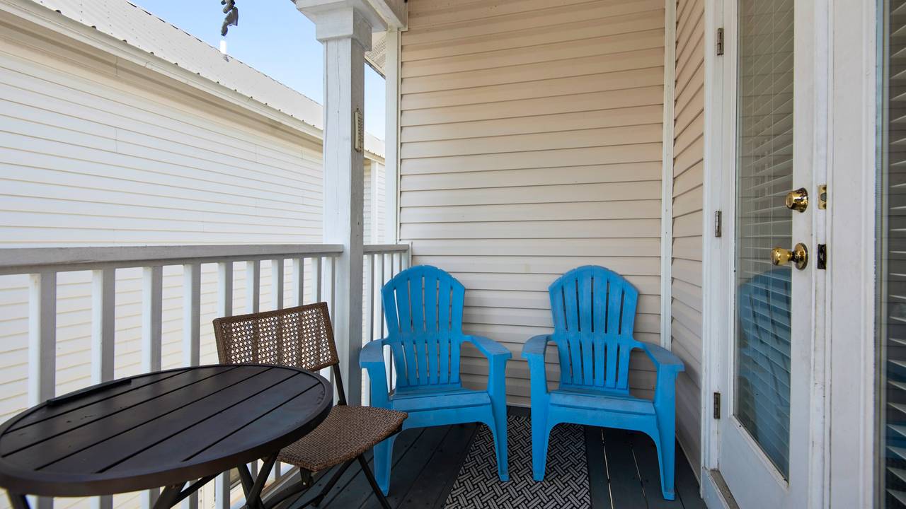 Breakaway Balcony Area Breakaway Balcony Area