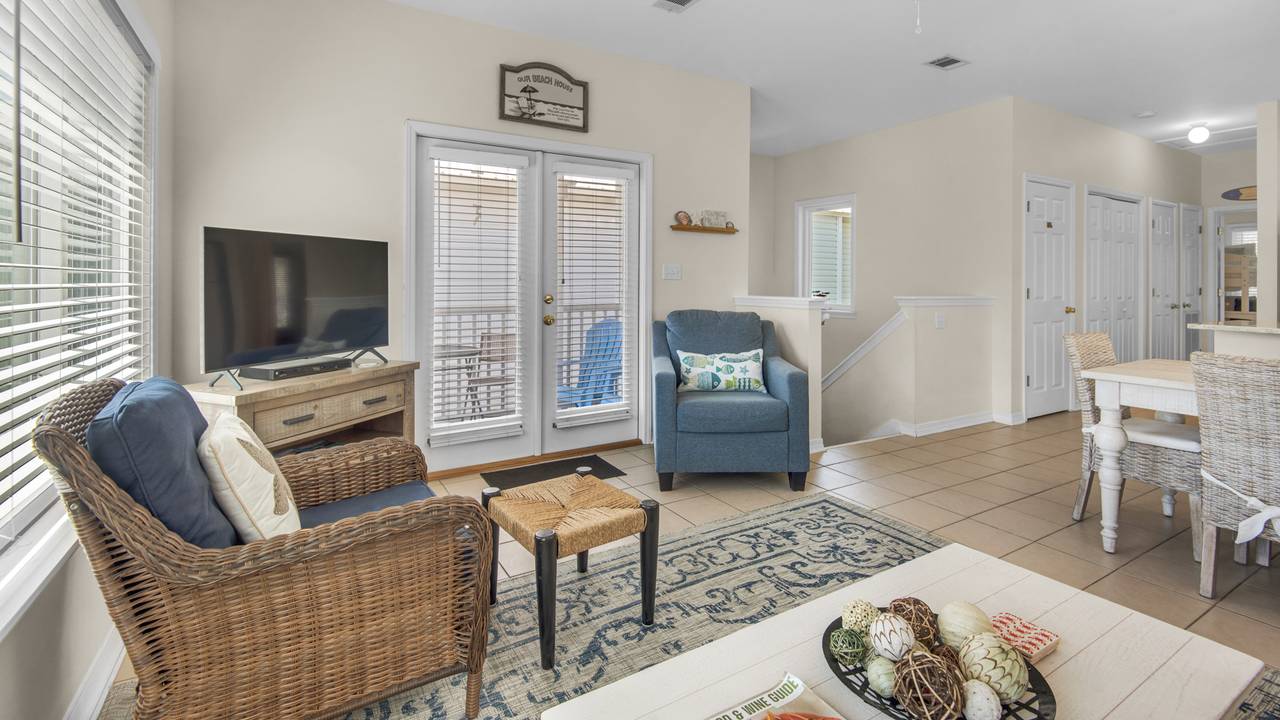 Breakaway Living Area Breakaway Living Area