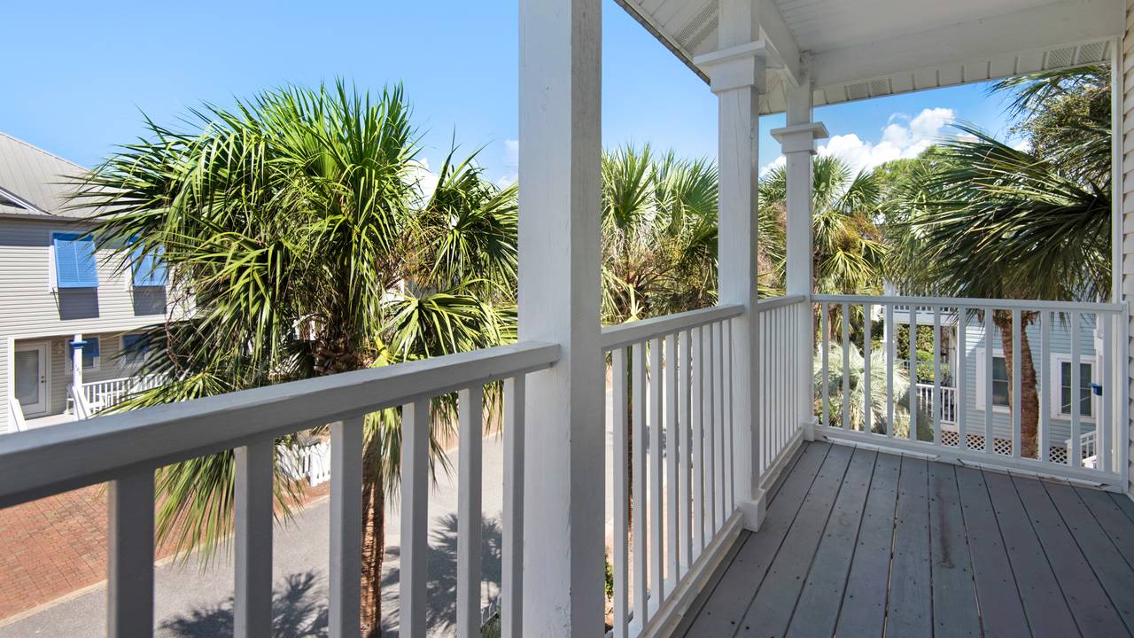 Breakaway Deck Area Breakaway Deck Area