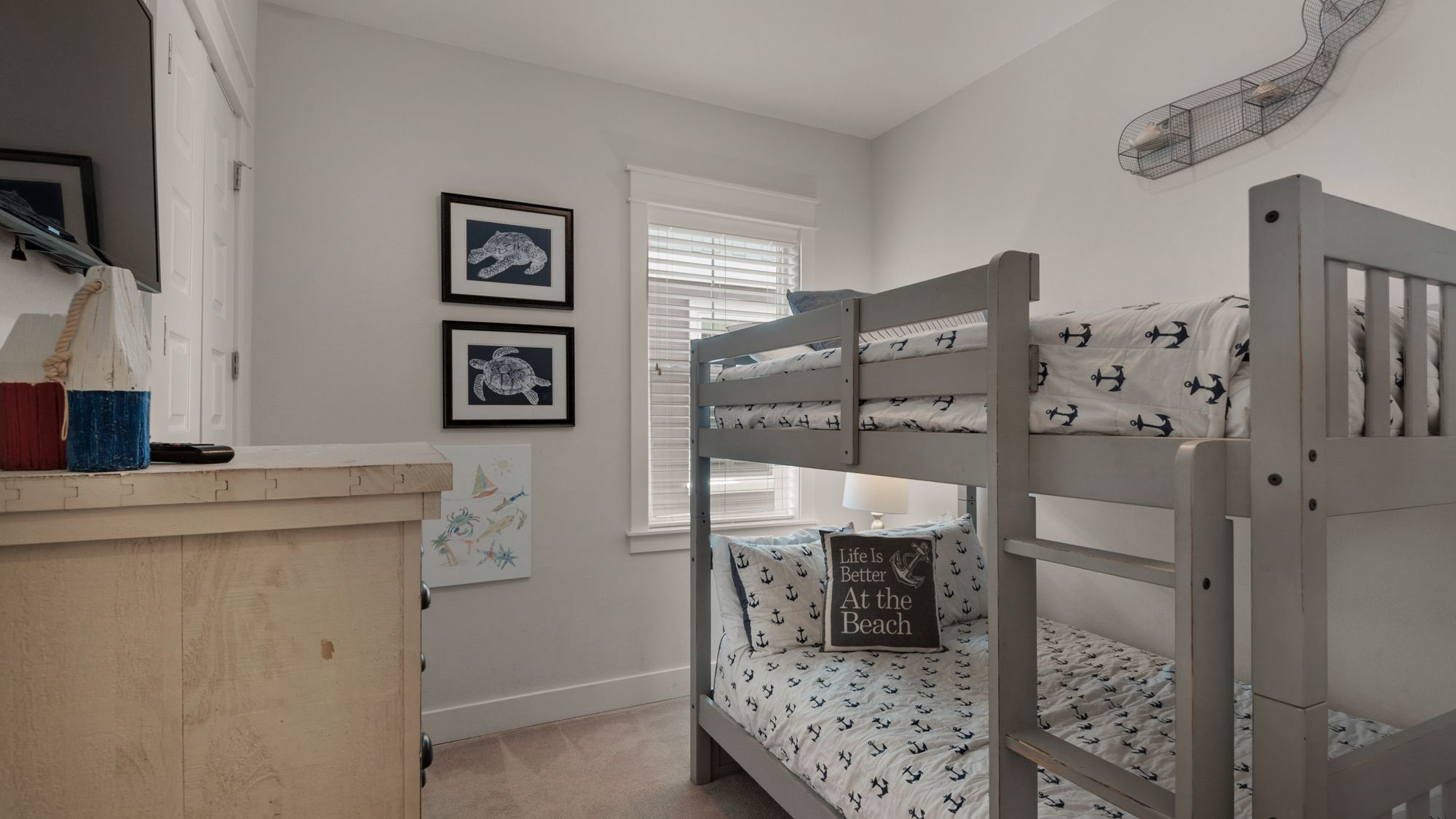 Our Happy Place 2nd Floor Full-over-Full Bunk Room