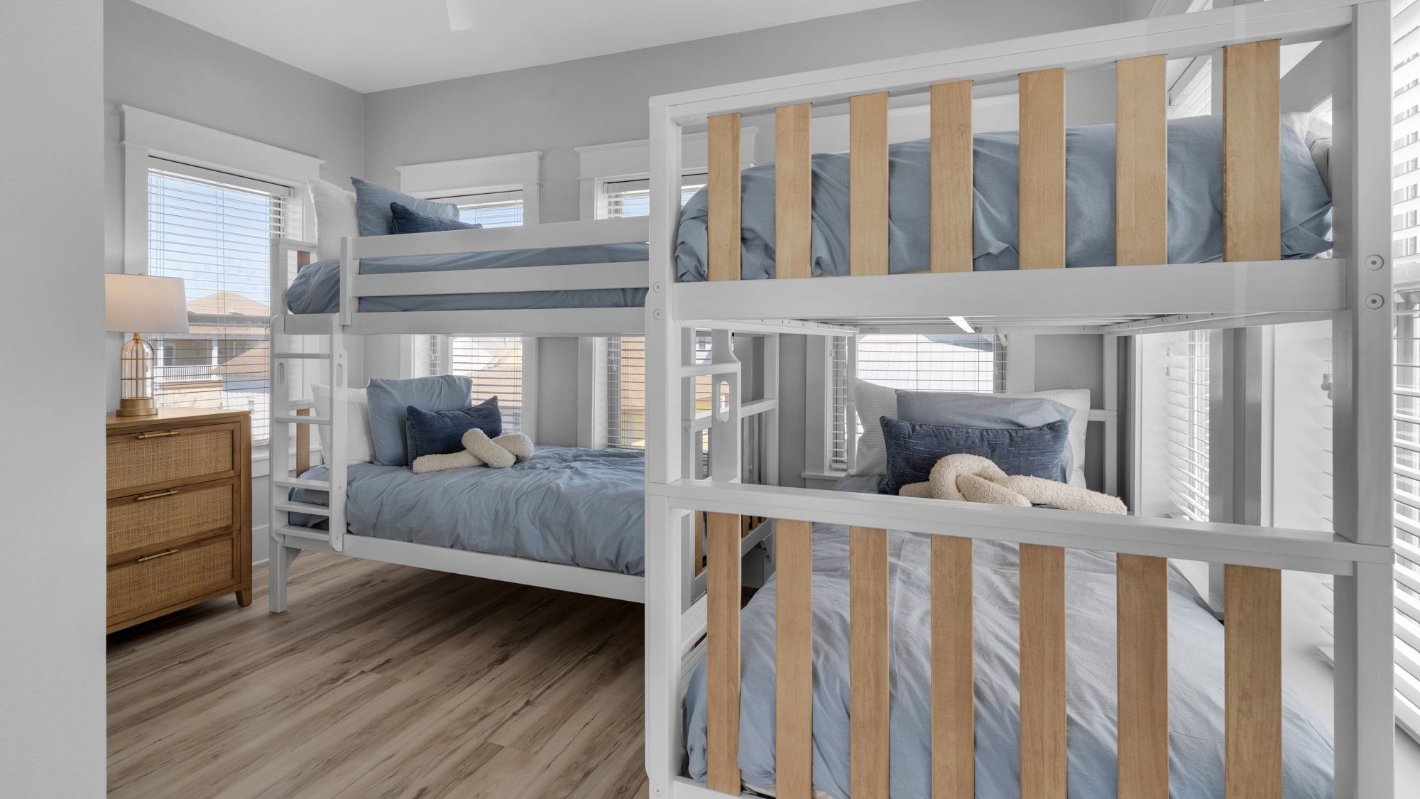 Sweet Retreat - 3rd Floor Bedroom