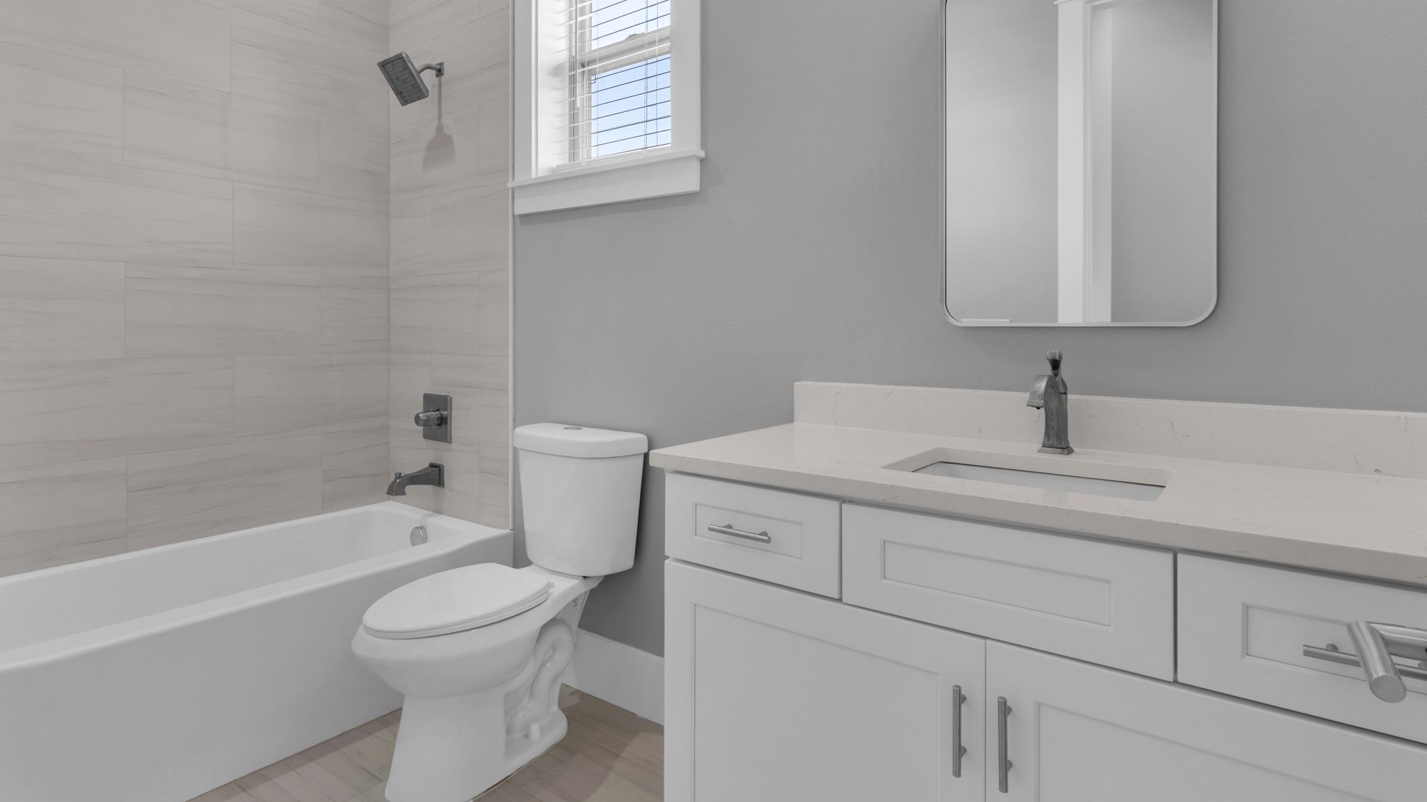 Sweet Retreat - 2nd Floor  Shared Bathroom