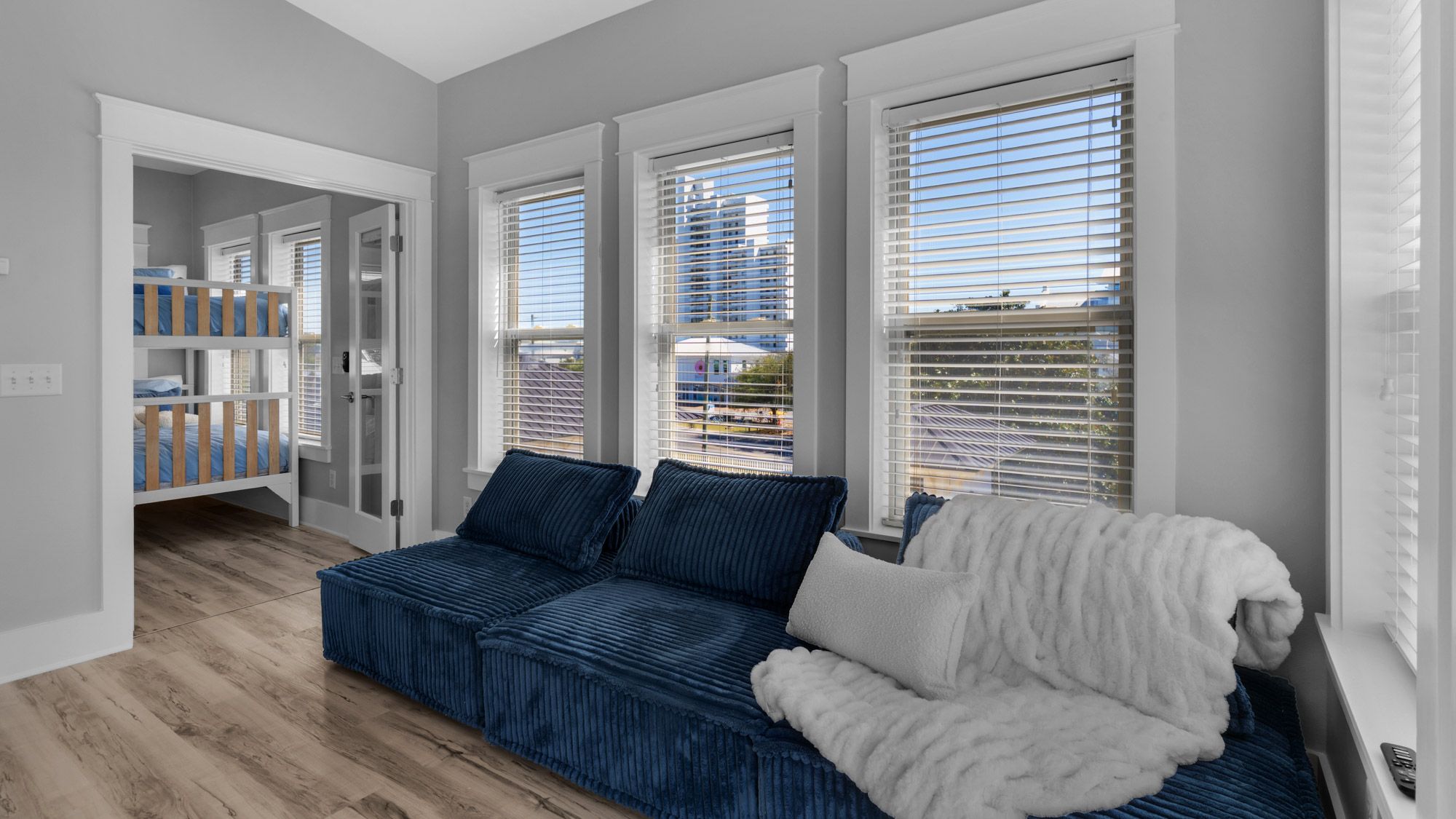 Sweet Retreat - 3rd Floor Seating area