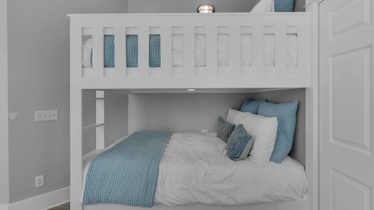 Sweet Retreat - 2nd Floor Bunk room Sweet Retreat - 2nd Floor Bunk room
