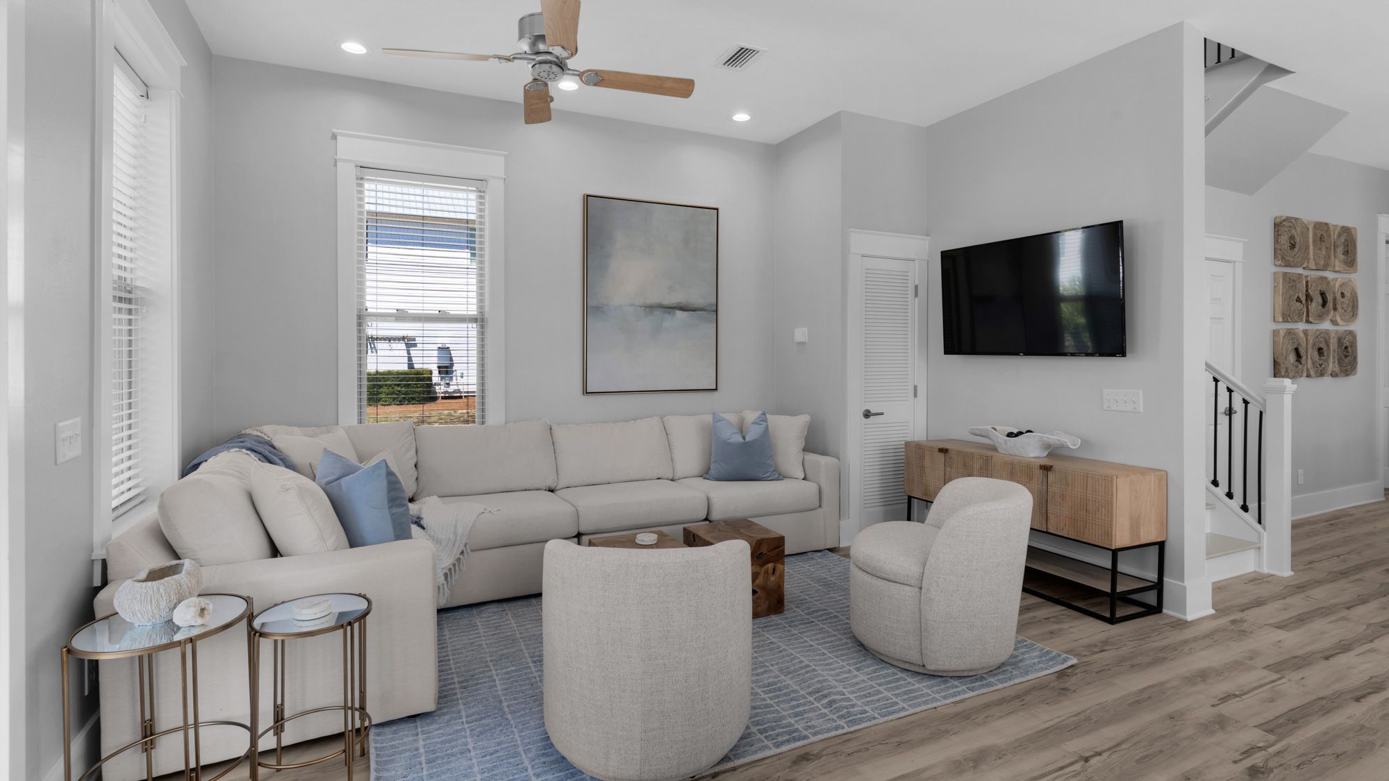 Sweet Retreat - Living area