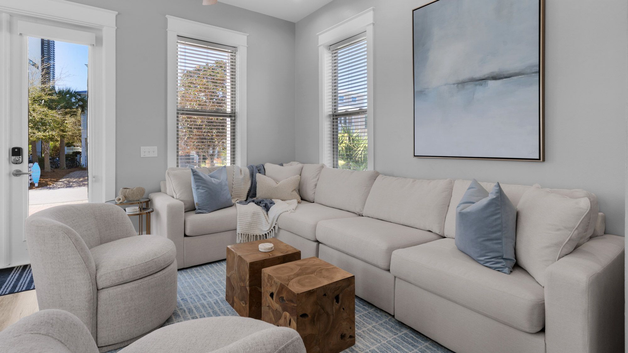 Sweet Retreat - Living area