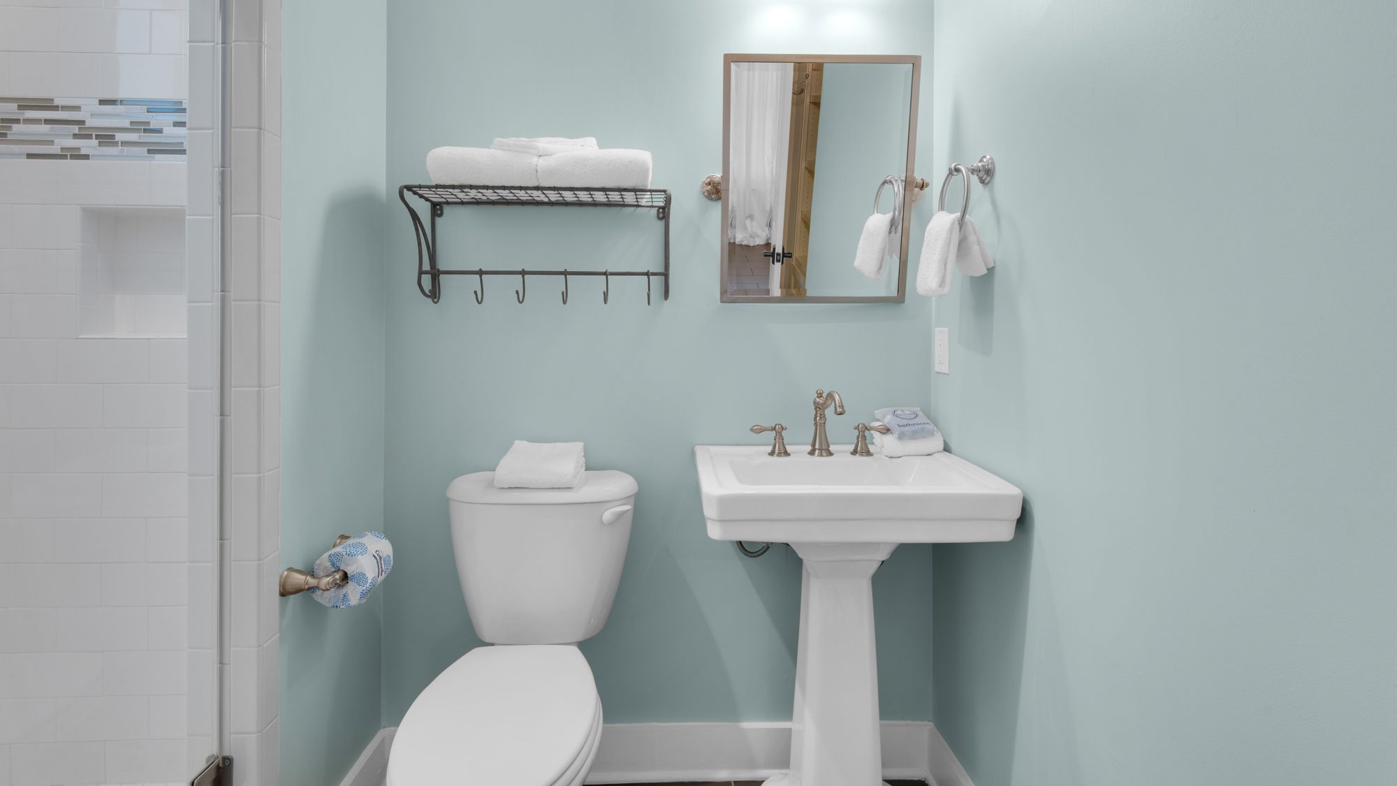 Royal Seaview:  1st Floor Bathroom 1