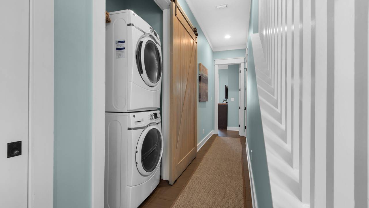 Royal Seaview: 1st Floor Washer & dryer Royal Seaview: 1st Floor Washer & dryer