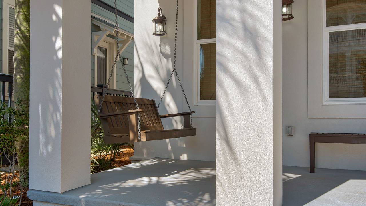 Royal Seaview: Patio w/ swing Royal Seaview: Patio w/ swing