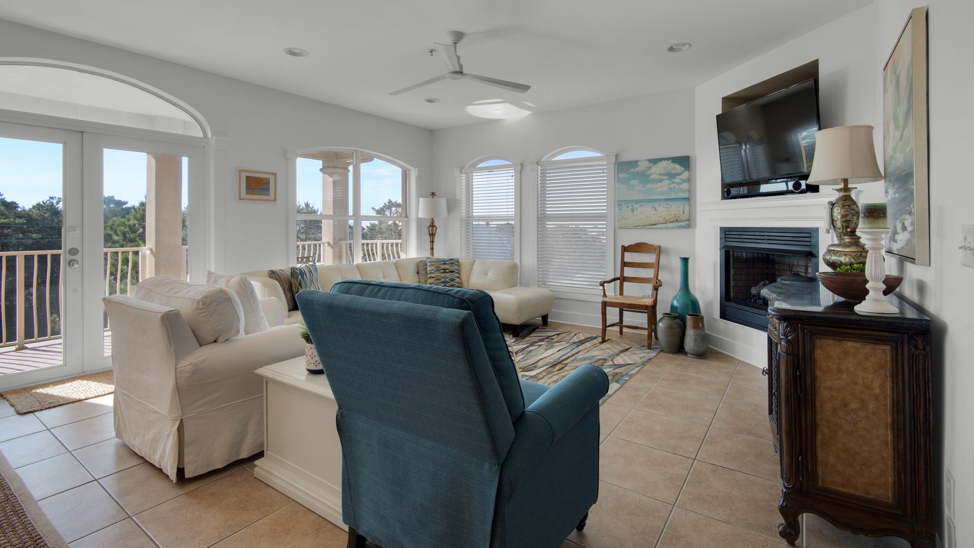 Seaview Villas A402 Living Area