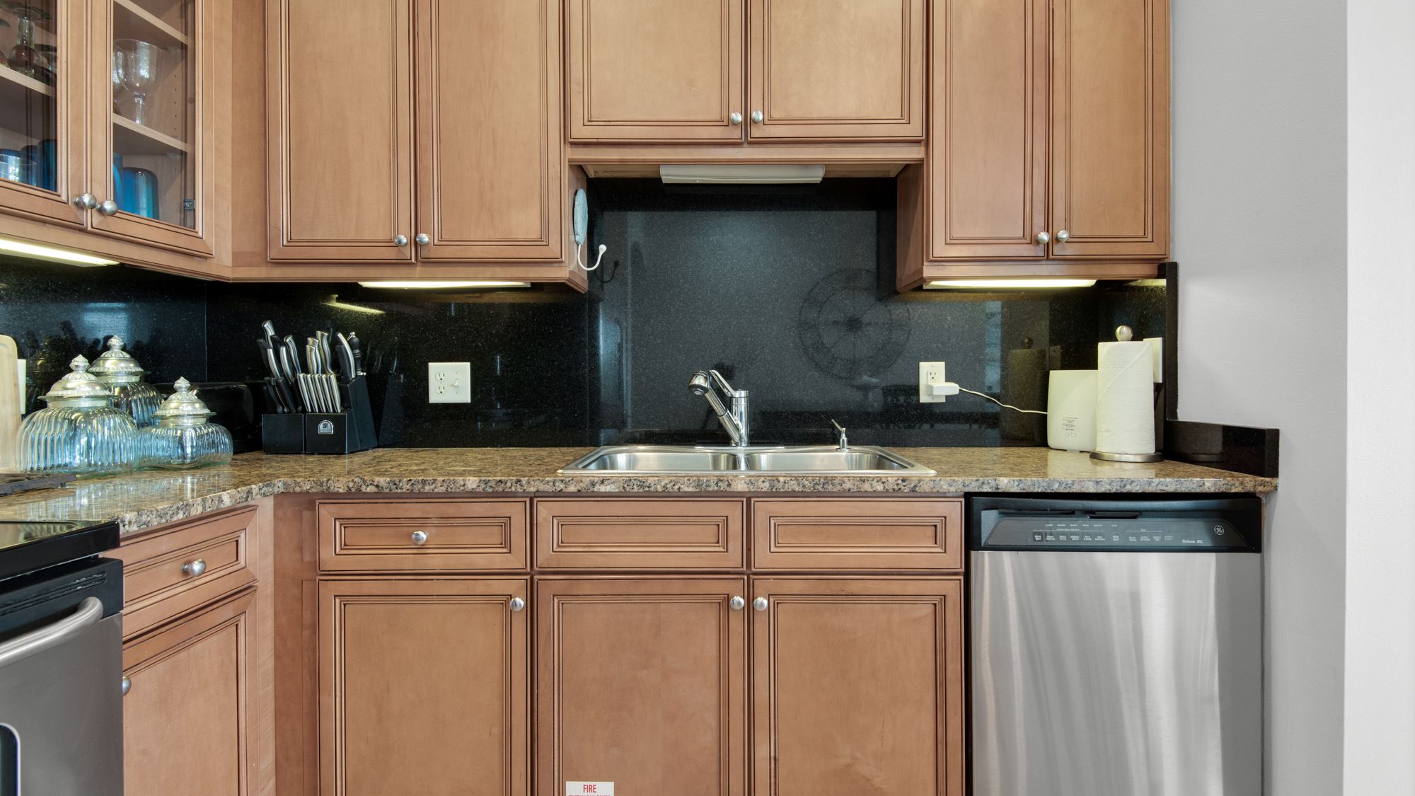 Seaview Villas A402 Kitchen