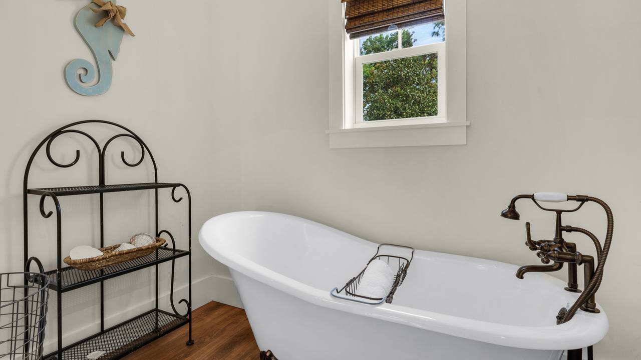 Bijou by the Sea Bathroom Bijou by the Sea Bathroom