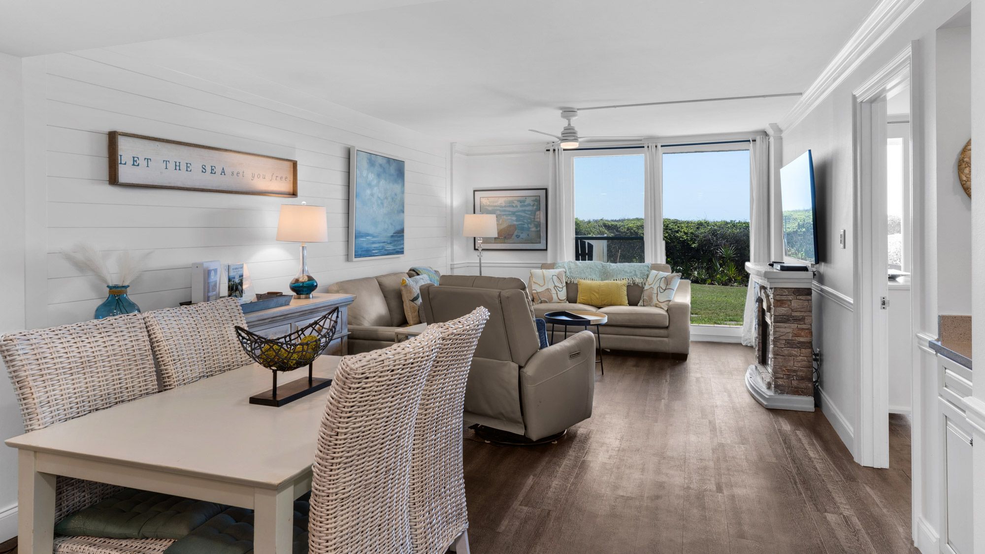 BeachCrest 102 - Dining into Living Area