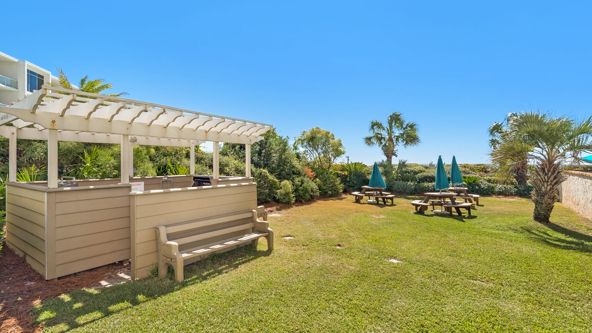 BeachCrest Grounds and Amenities