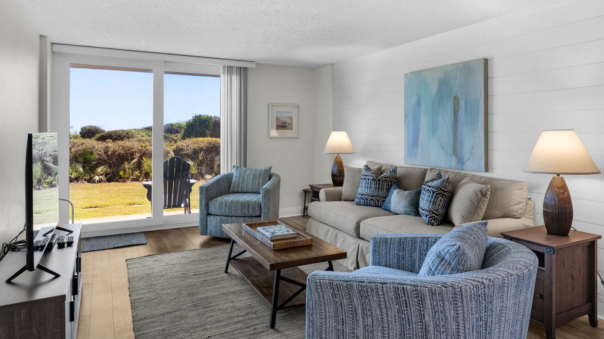 BeachCrest 103 Living area