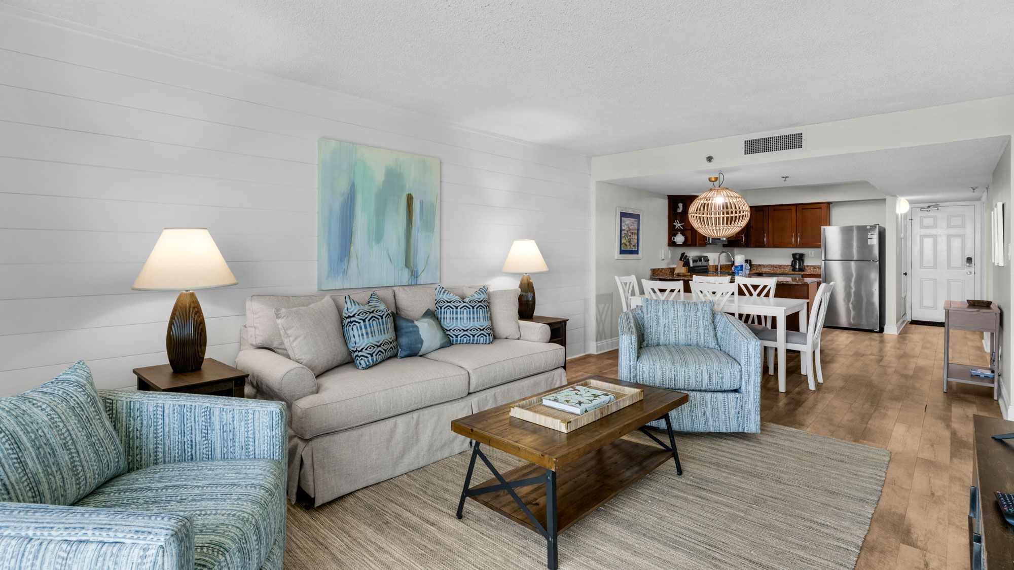 BeachCrest 103 Living area