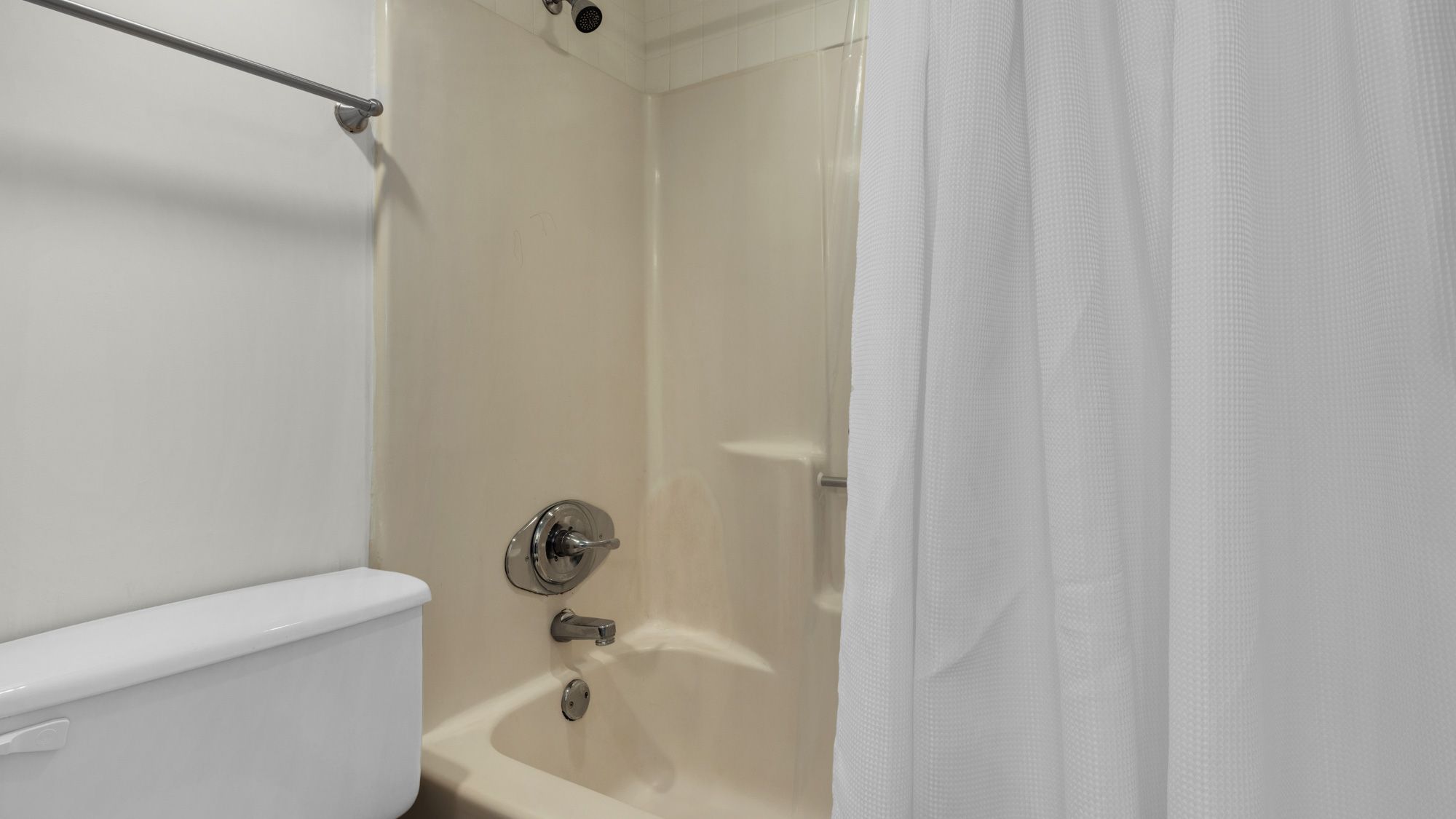 BeachCrest 103 Primary Bathroom 