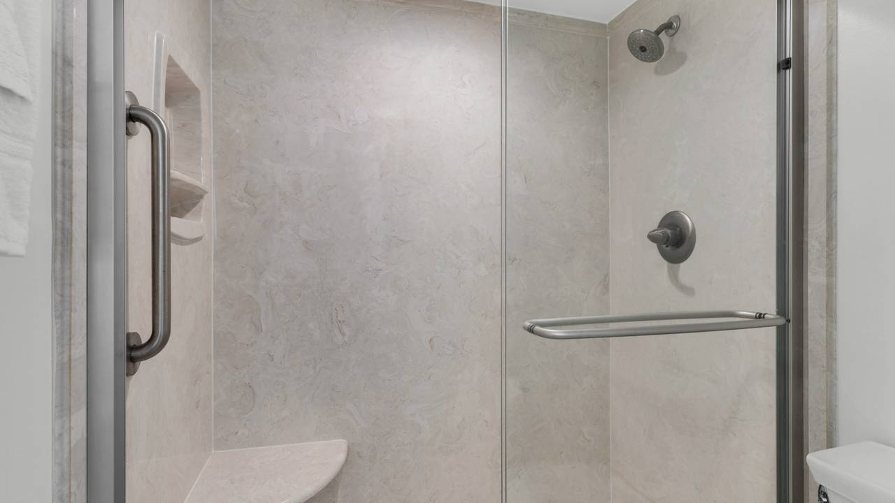 BeachCrest 204: En suite master/primary bathroom with double sin BeachCrest 204: En suite master/primary bathroom with double sin