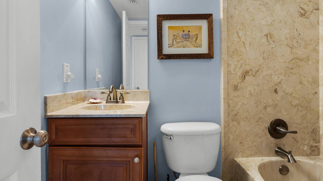 BeachCrest 206 Bathroom BeachCrest 206 Bathroom