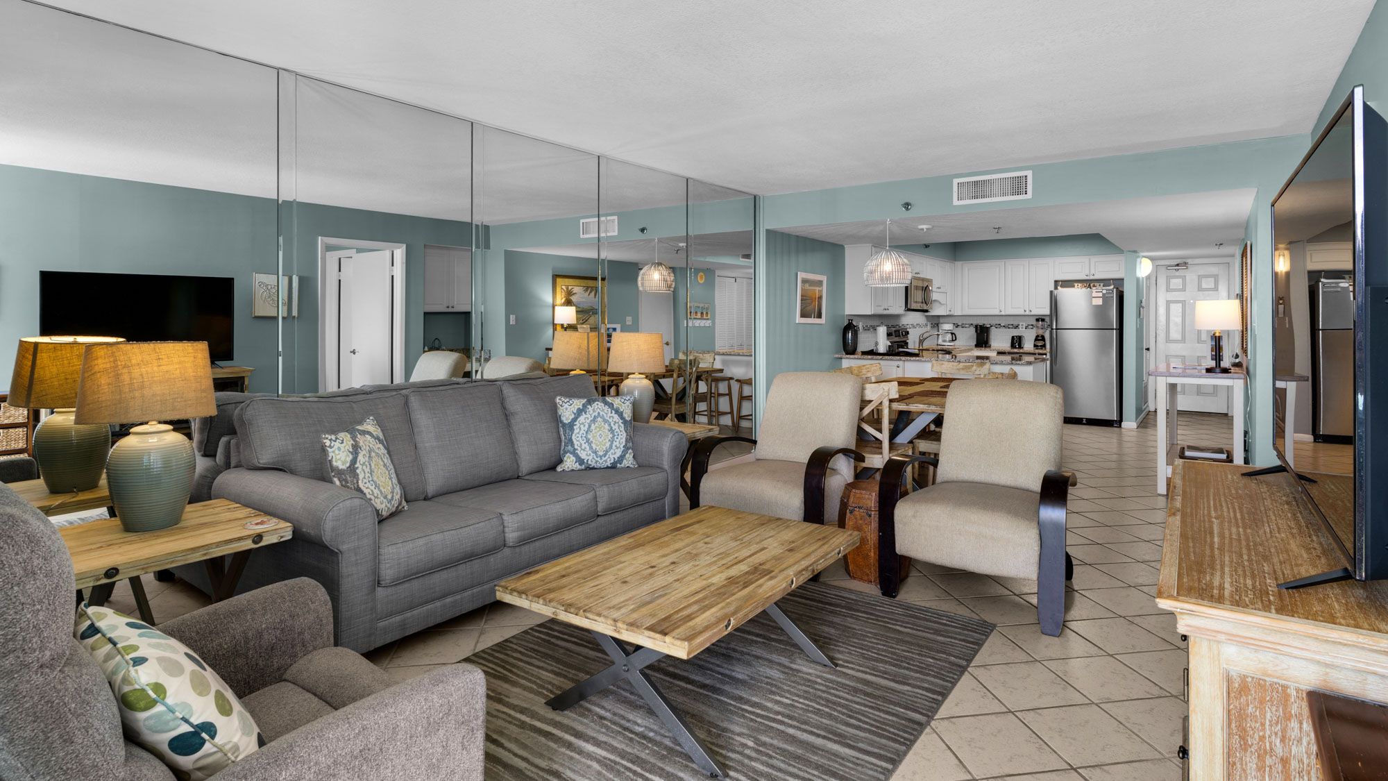 BeachCrest 301 Living area