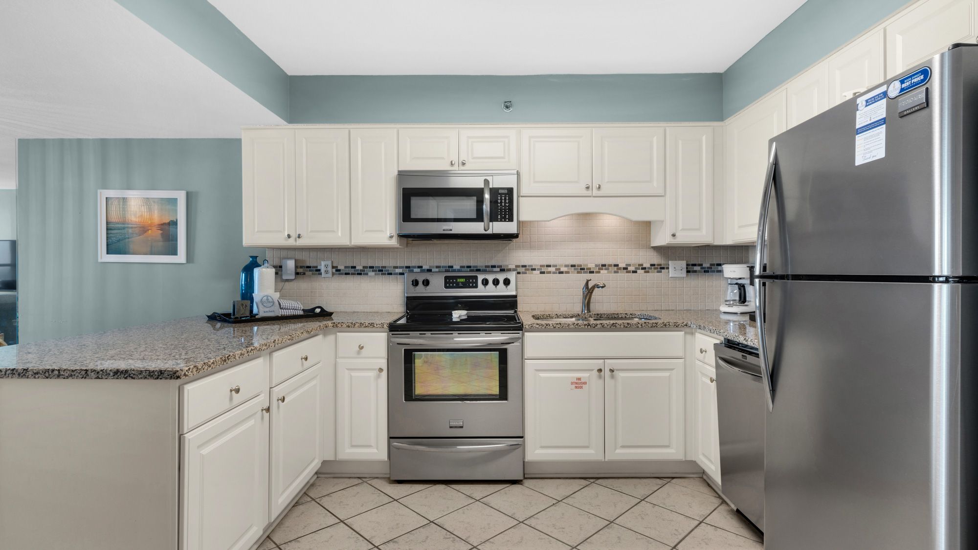 BeachCrest 301 Kitchen area