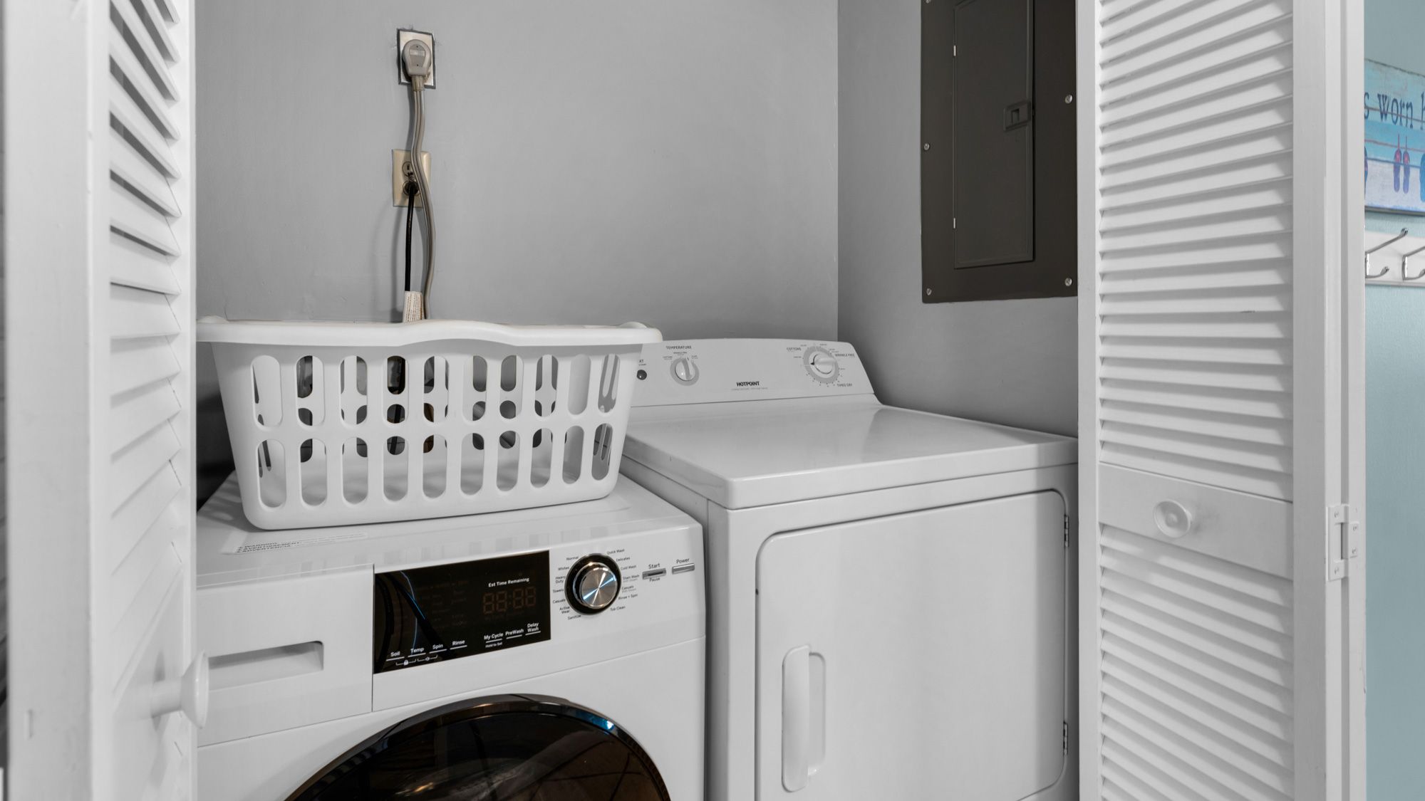 BeachCrest 301 Washer & Dryer