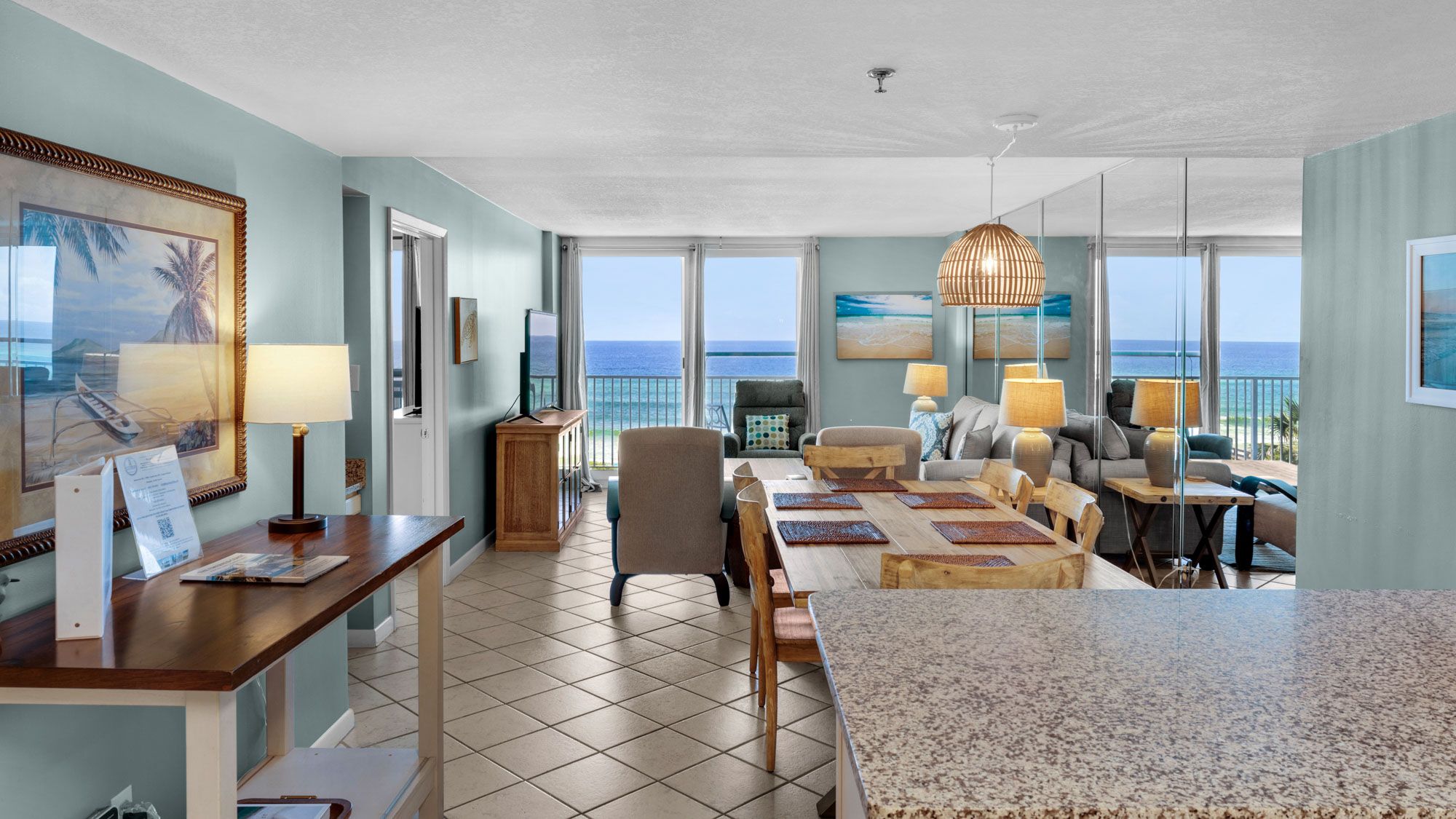 BeachCrest 301 Living area