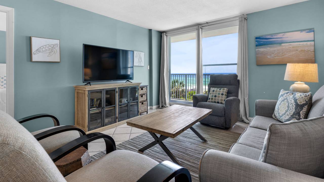 BeachCrest 301 Living area BeachCrest 301 Living area