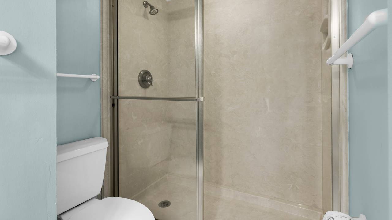 BeachCrest 301 Primary Bathroom BeachCrest 301 Primary Bathroom