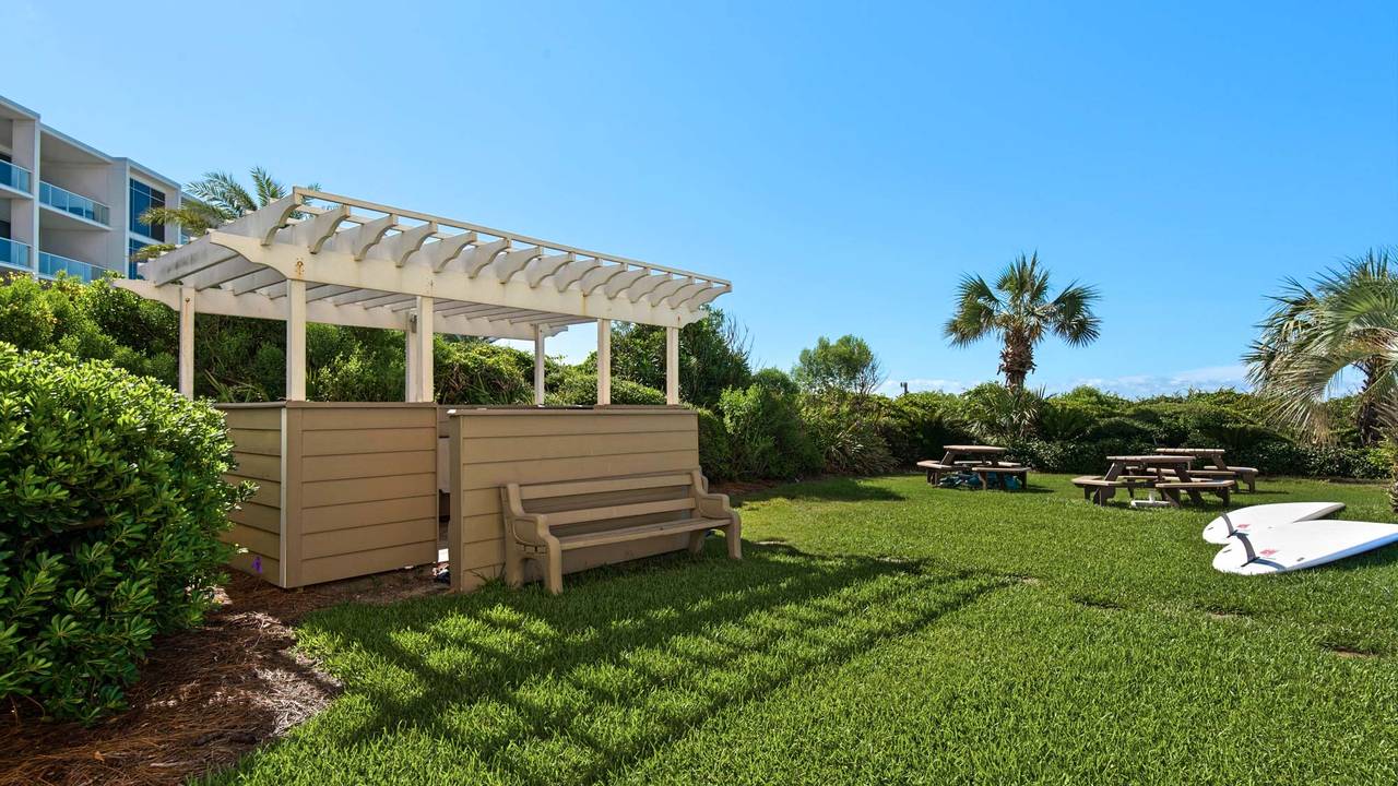 BeachCrest Grilling Area BeachCrest Grilling Area