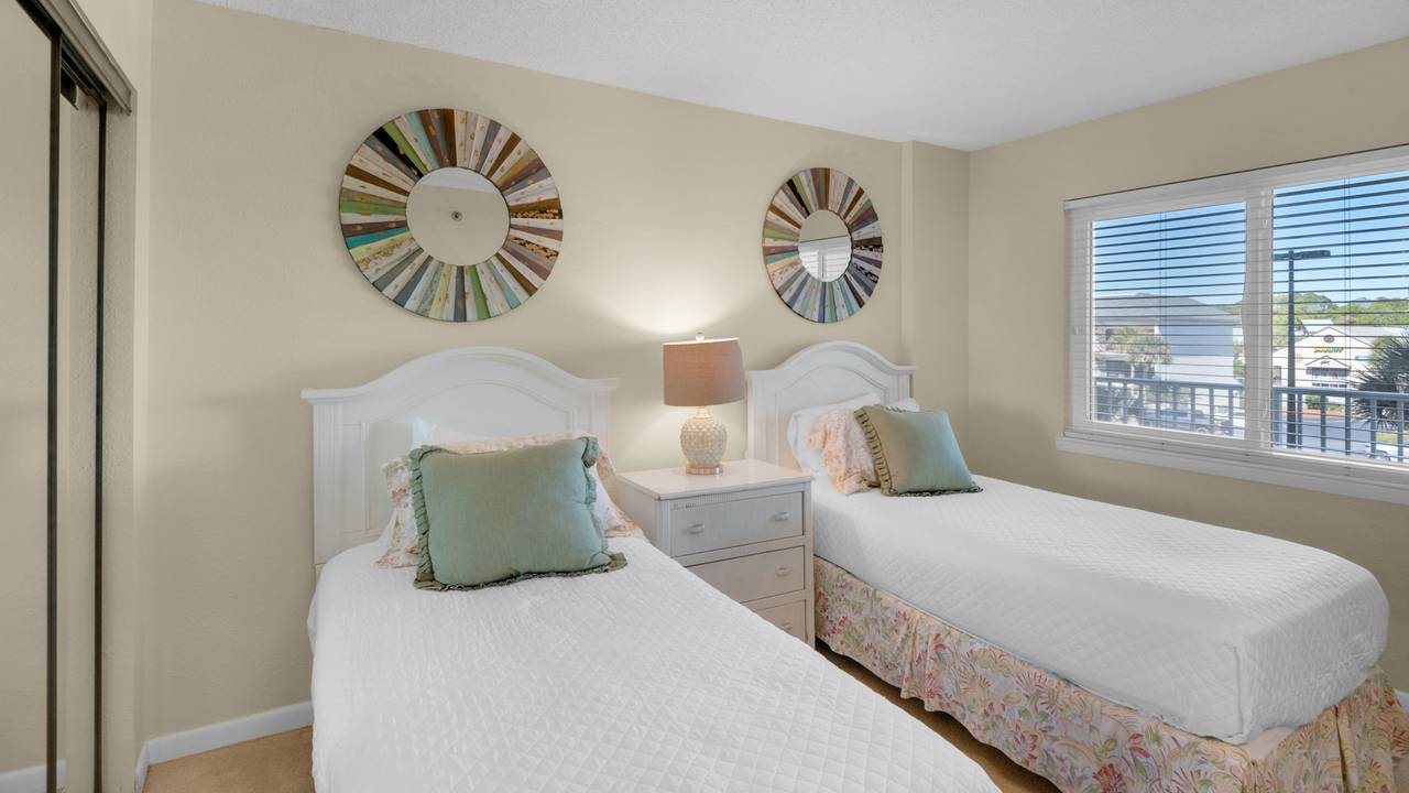 BeachCrest 304 Twin Beds BeachCrest 304 Twin Beds