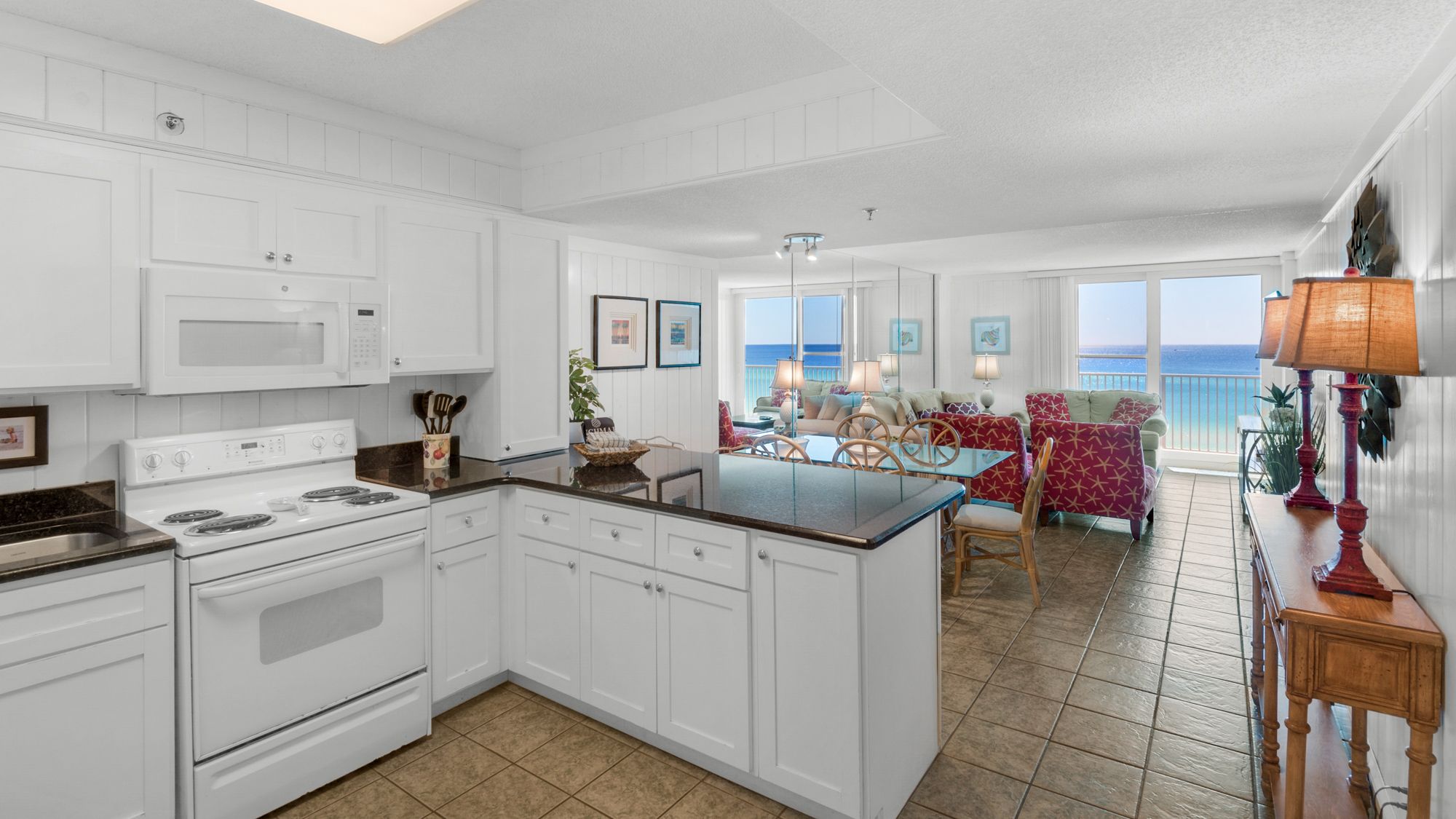 BeachCrest 304 Kitchen