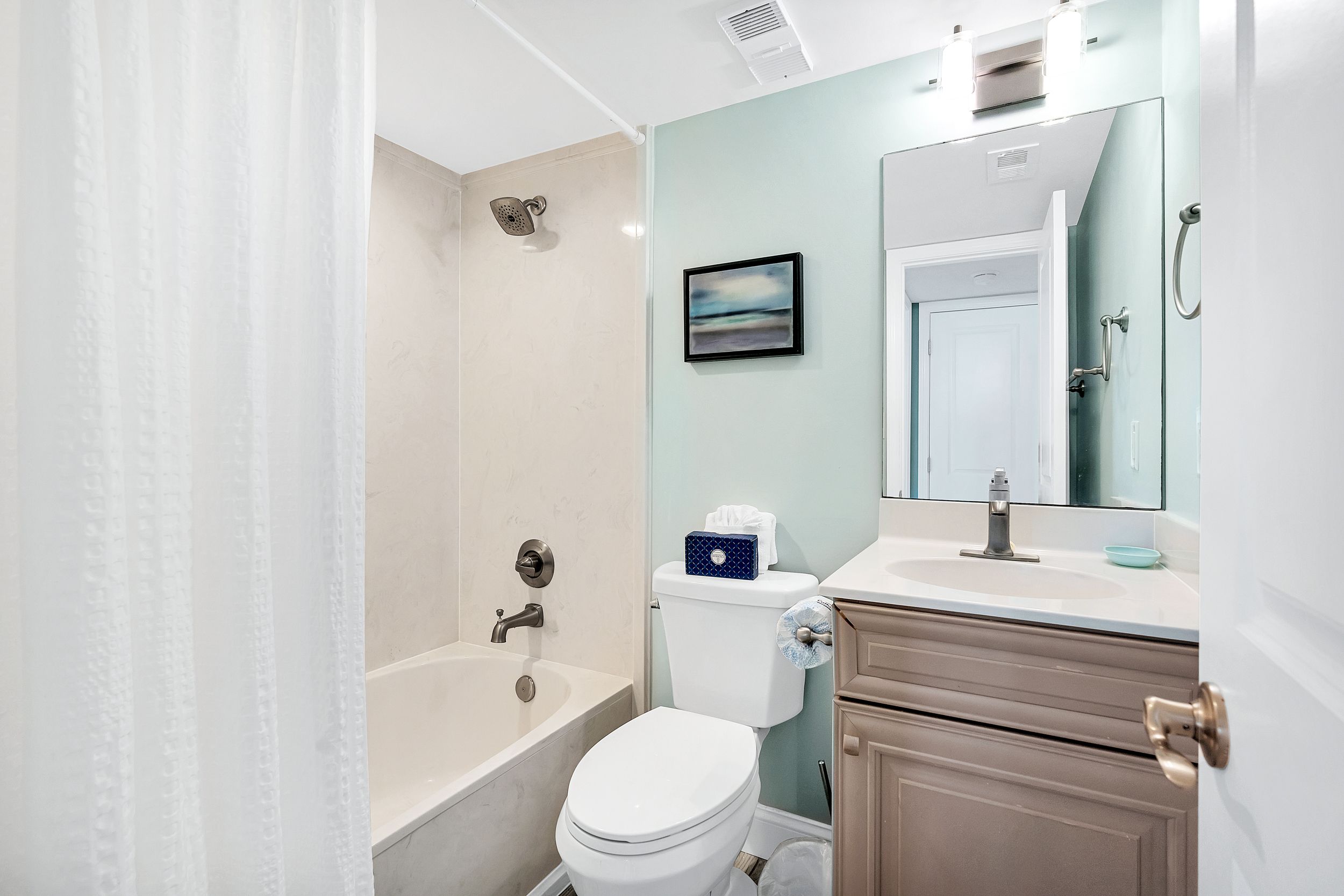 BeachCrest 305 Bathroom