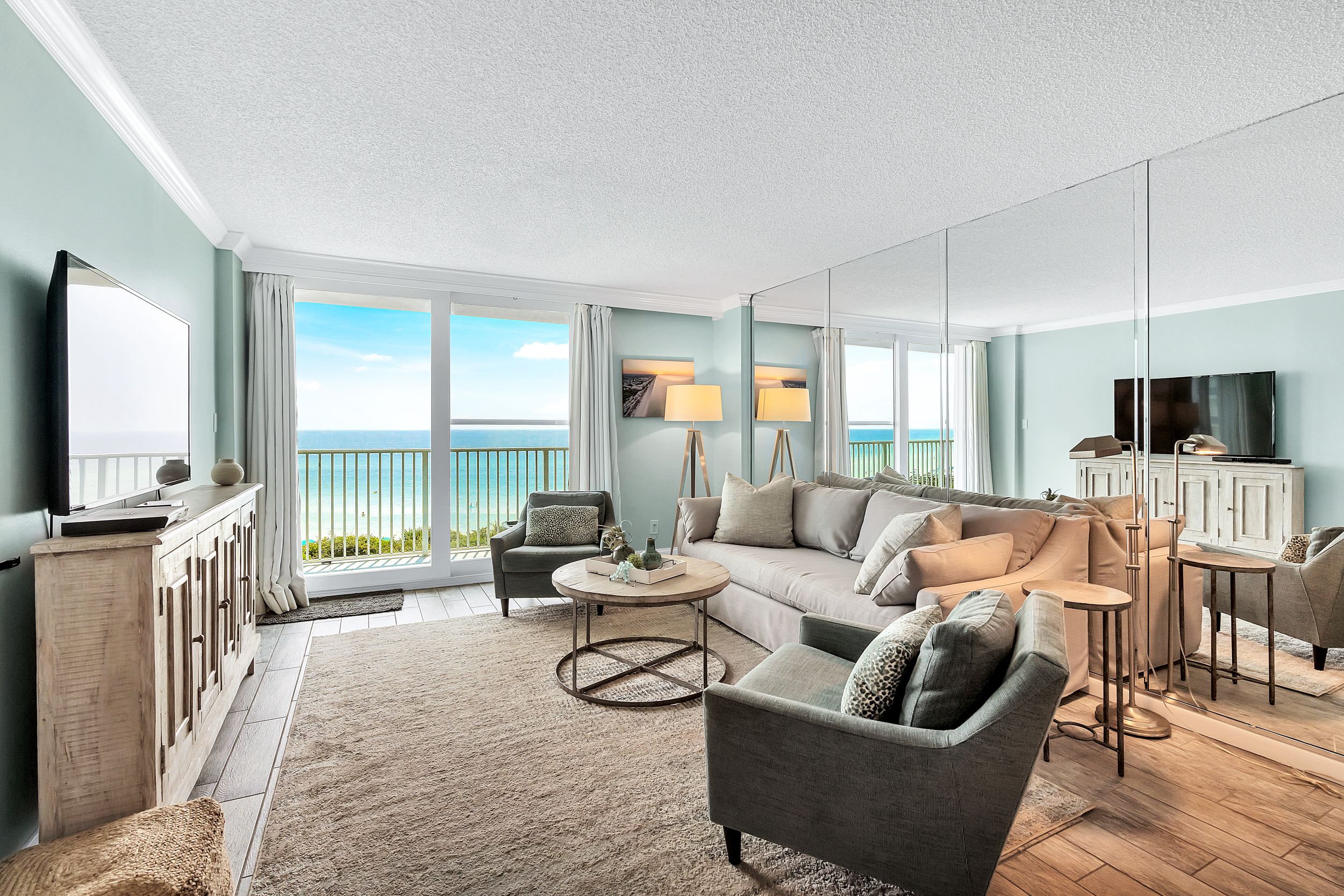 BeachCrest 305 Living Area with Gulf View