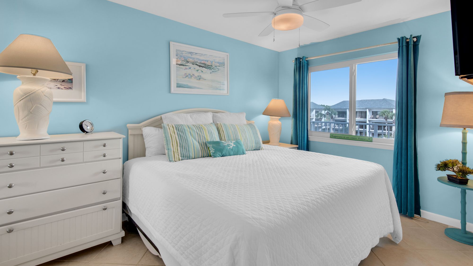 BeachCrest 306 King Guest Bedroom