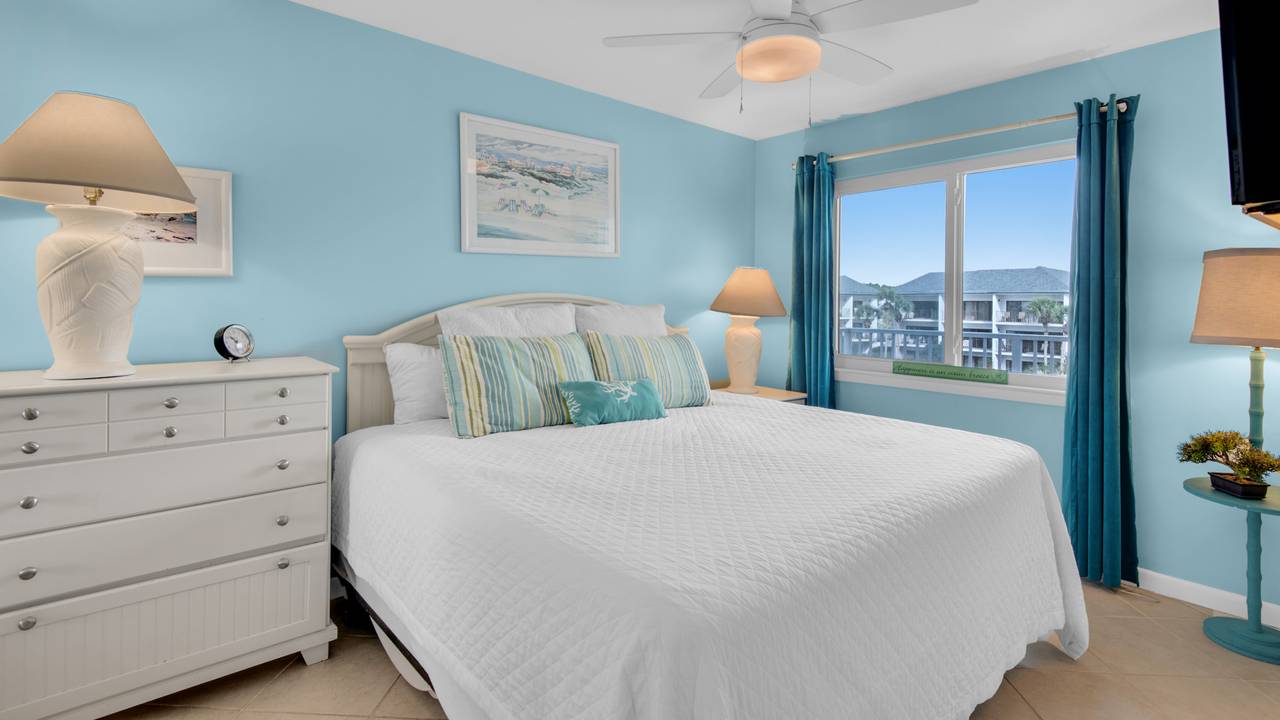 BeachCrest 306 King Guest Bedroom BeachCrest 306 King Guest Bedroom