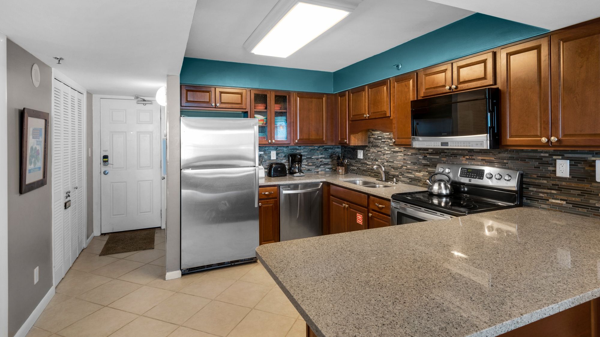 BeachCrest 306 Kitchen