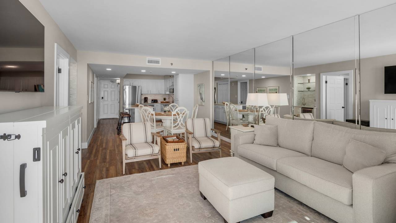 Beachcrest 402 Living Area and Kitchen Beachcrest 402 Living Area and Kitchen