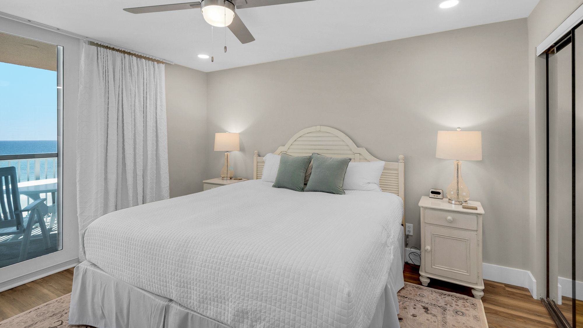 BeachCrest 402 King Bedroom with Private Bathroom and Balcony Ac