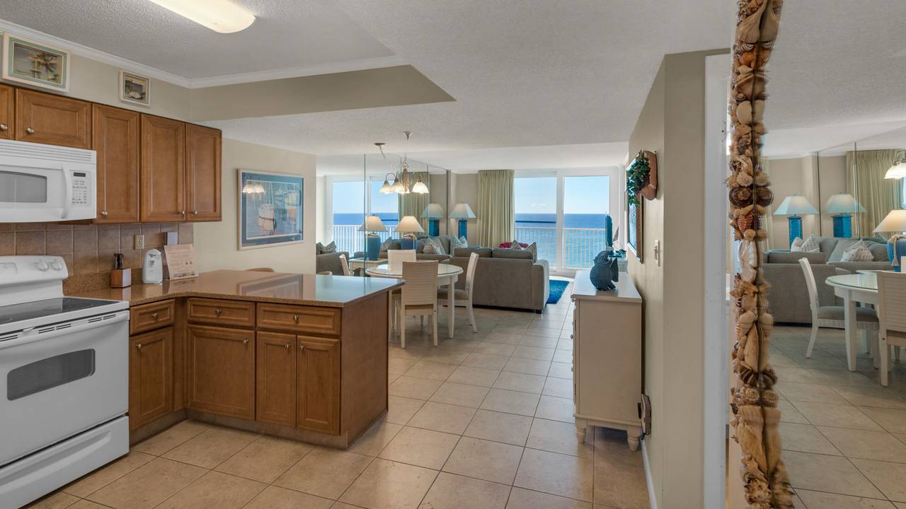 BeachCrest 404 Main Area BeachCrest 404 Main Area