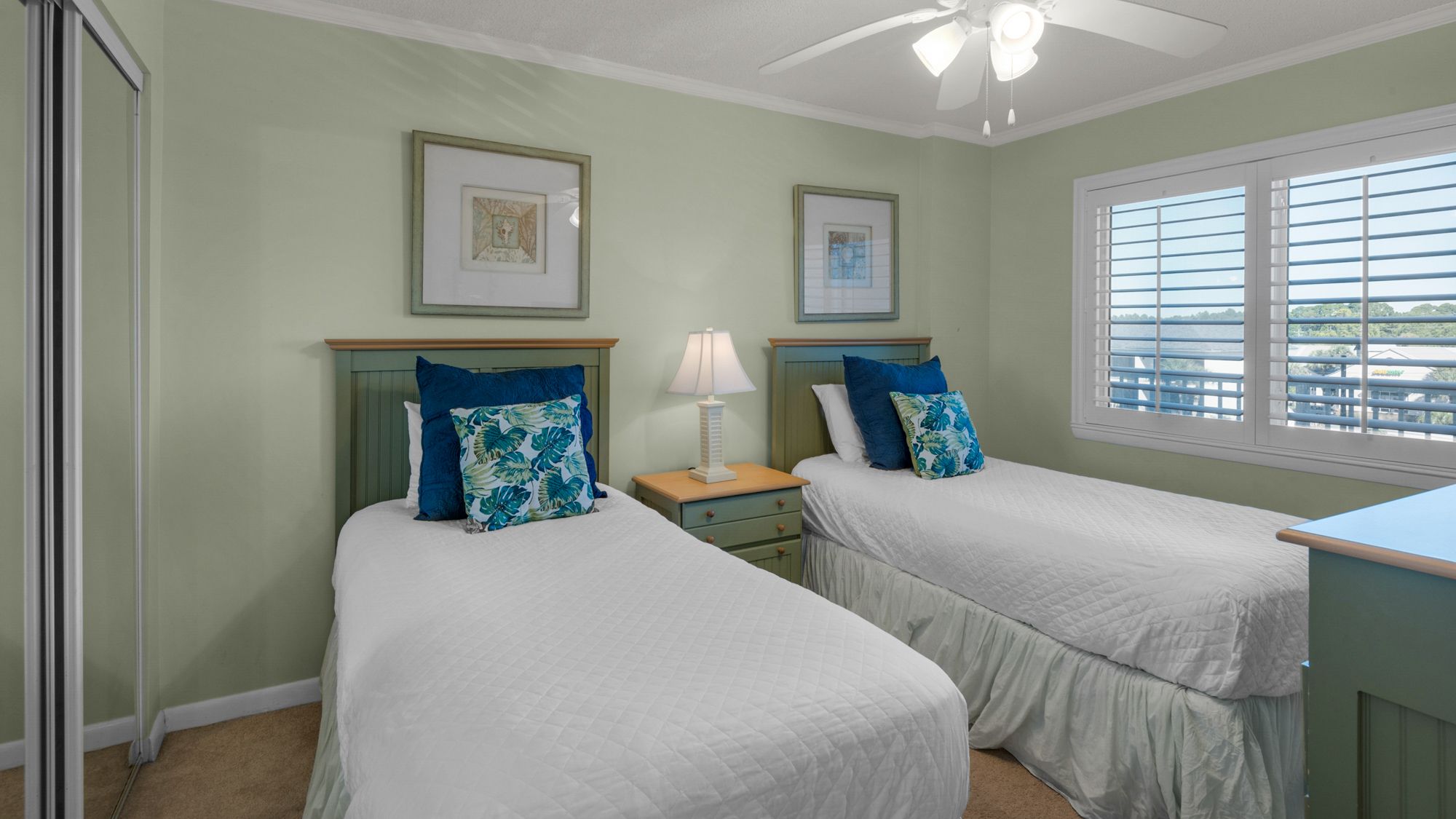 BeachCrest 404 2 Twin Bedroom