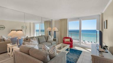 BeachCrest 404 Living Area BeachCrest 404 Living Area