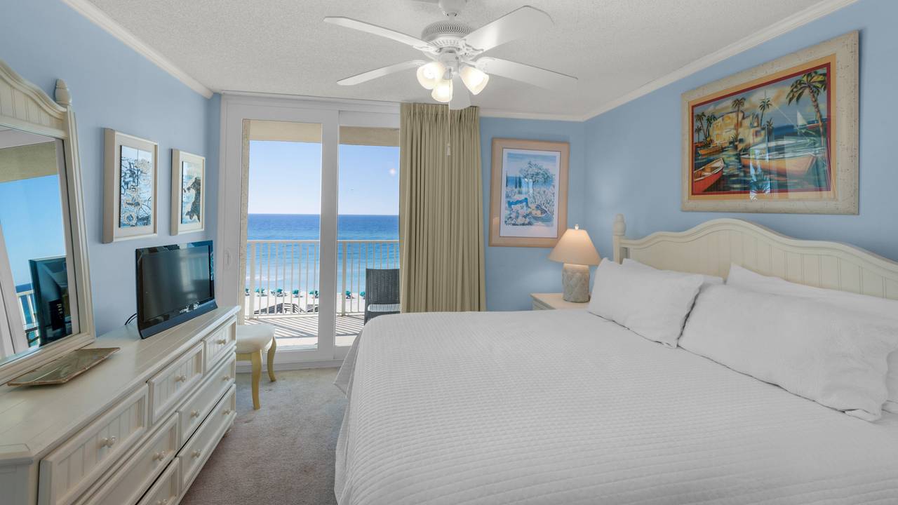 BeachCrest 404 King Master Bedroom BeachCrest 404 King Master Bedroom