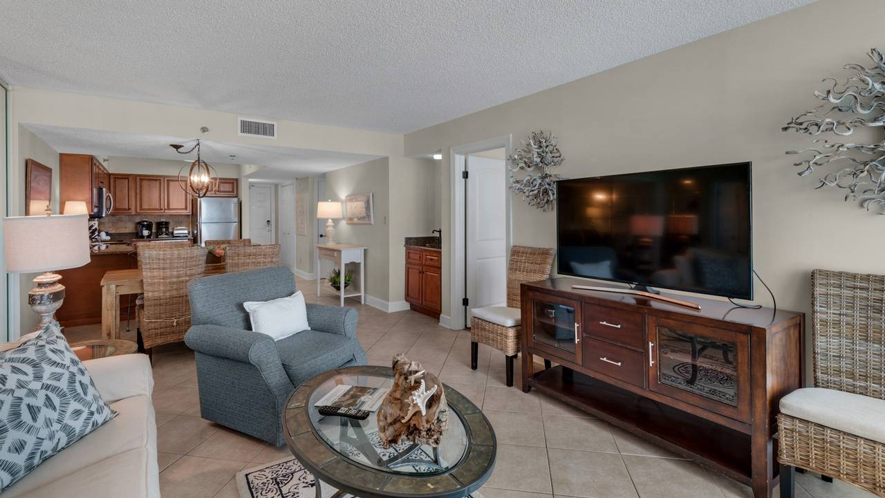 BeachCrest 405 Living Area and Kitchen BeachCrest 405 Living Area and Kitchen