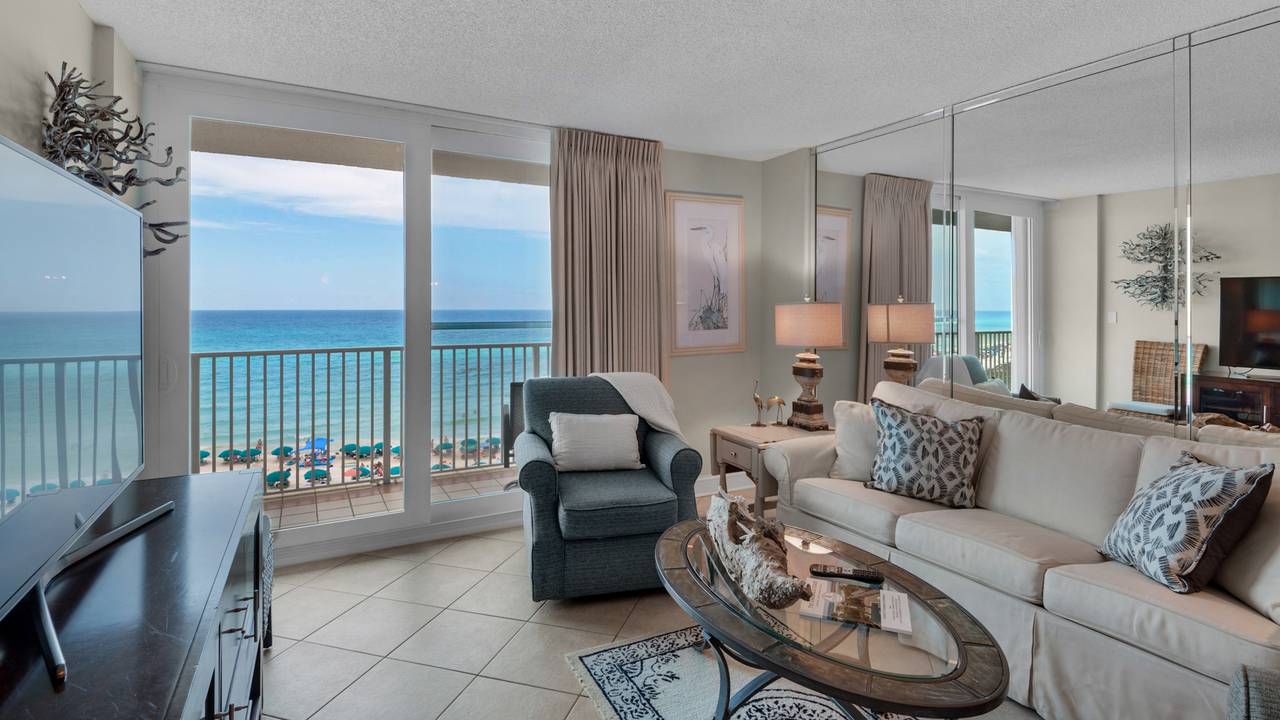 BeachCrest 405 Living Area with Gulf Views BeachCrest 405 Living Area with Gulf Views